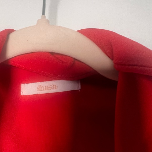 Shasa Vibrant Red Vest - Picture 3 of 4